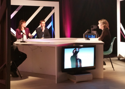 Carmen sur le plateau de "juste avant de zapper"